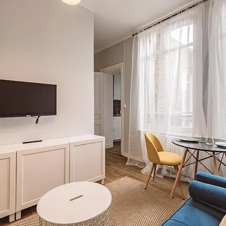 Roi Soleil, Face à La Cathédrale - 2g